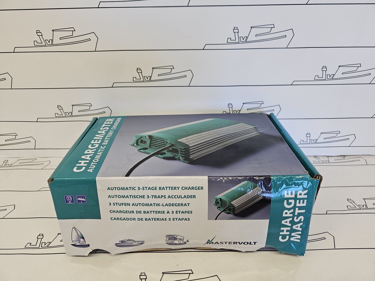 Mastervolt ChargeMaster 12/10 & 24/06 Dual Output Battery Charger — New — foto 3 van 4
