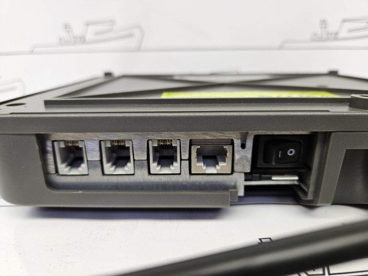 Iridium Pilot / OpenPort 9701 Below Decks Terminal — Tested — foto 5 van 7