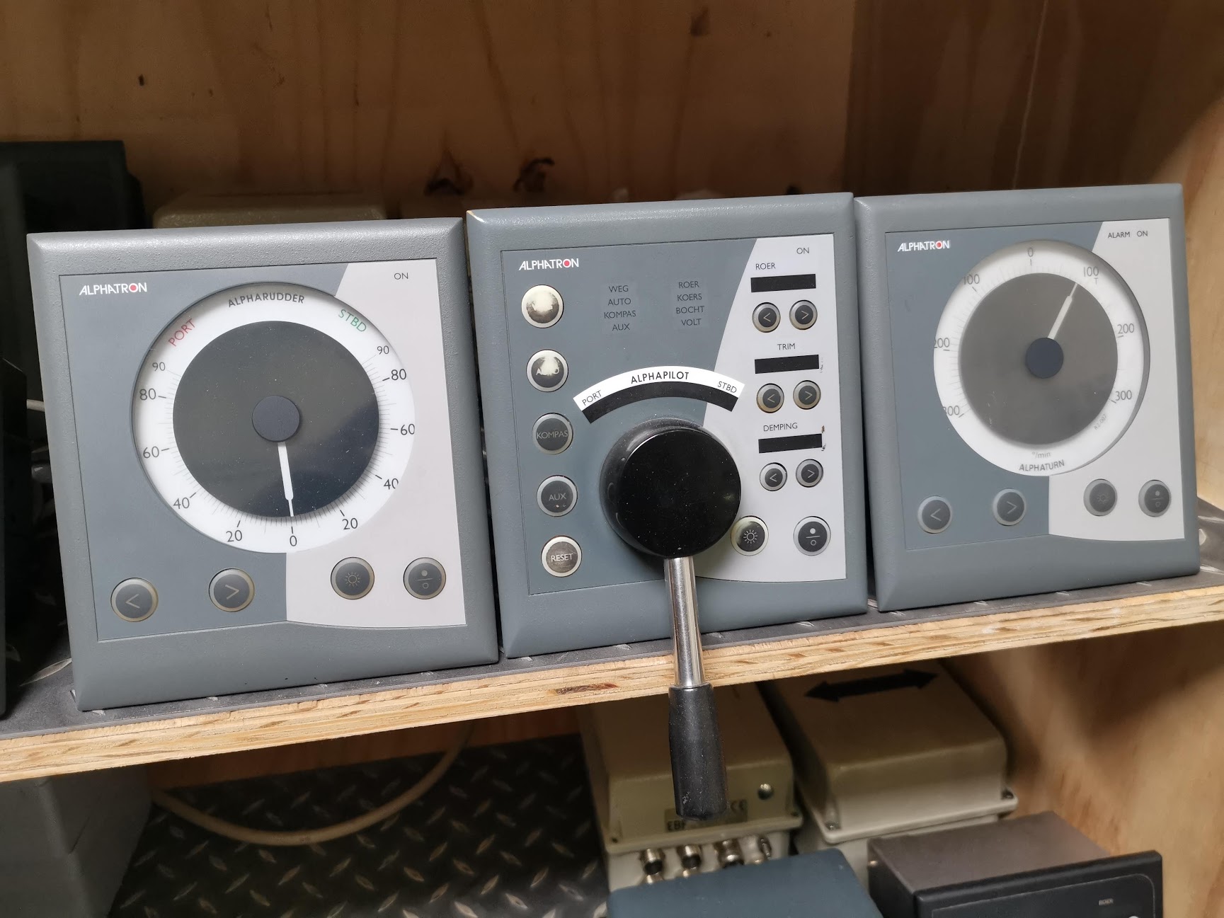 Alphatron MC Pilot Set — Tested (complete set)