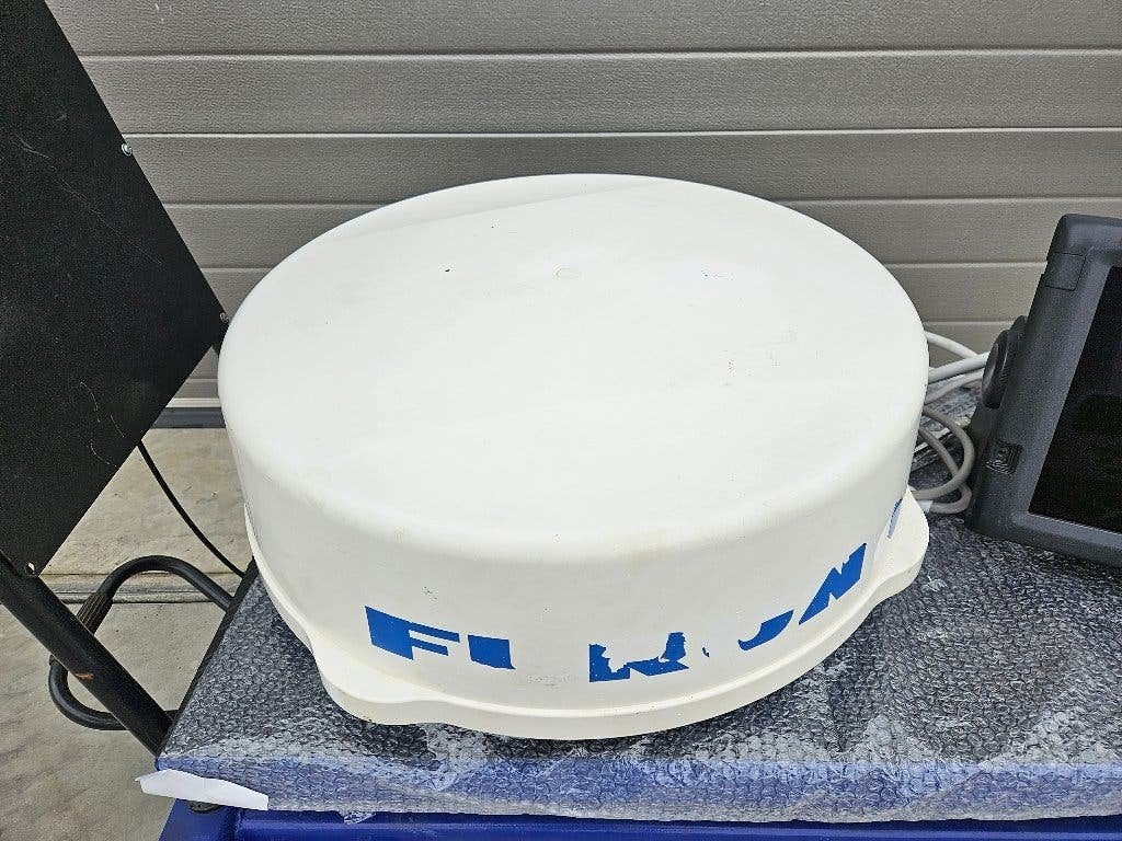 Furuno 1835 Marine Radar Set — Tested — foto 7 van 7