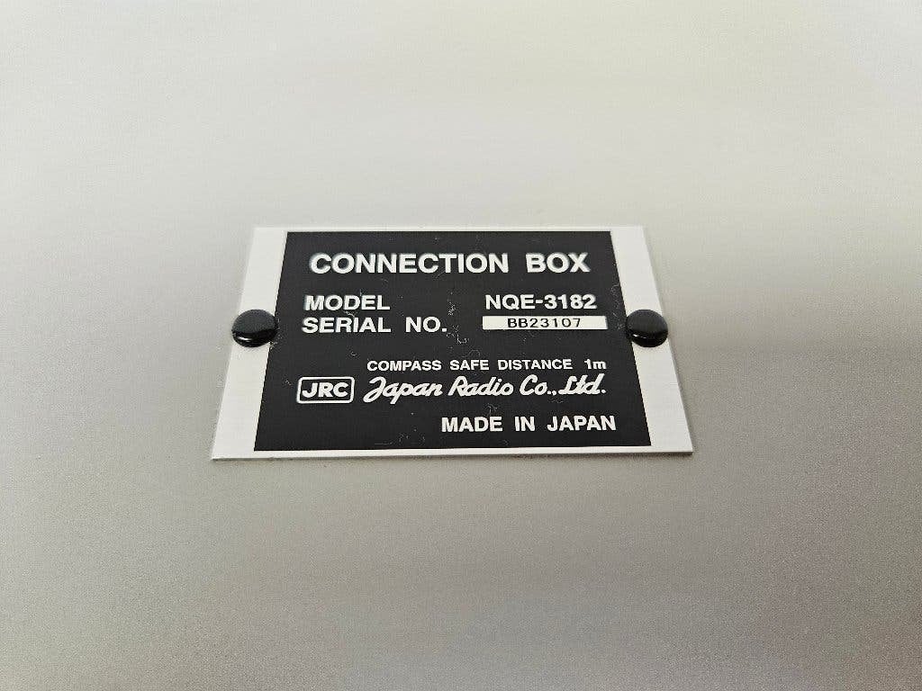 JRC AIS Set with Connecting Box and NCM-779 Controller (JHS-182) — Tested — foto 10 van 10