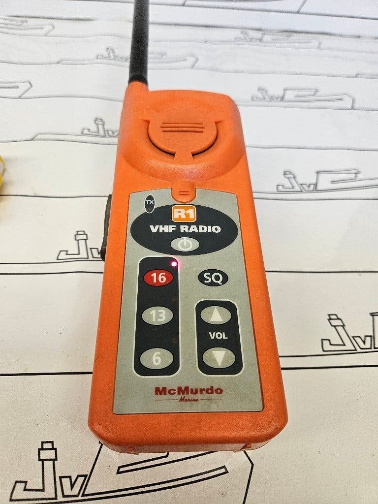 McMurdo R1 GMDSS Portable VHF Radio — Tested — foto 3 van 5