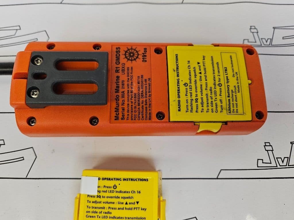 McMurdo R1 GMDSS Portable VHF Radio — Tested — foto 4 van 5
